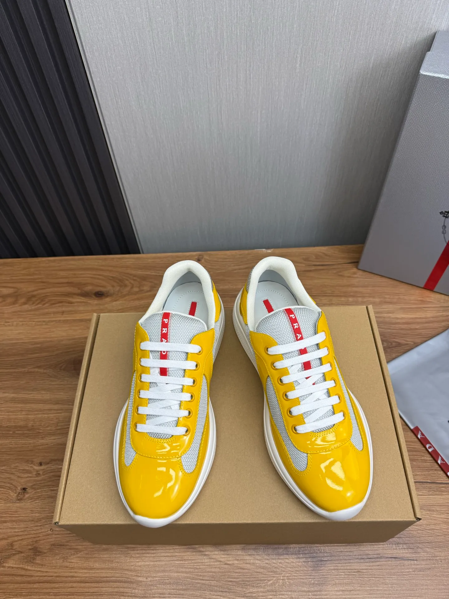 Men's shoes 640💰 [PRADA] Hot selling items🔥Must be recommended every day~~ Official website synchronized, 1:1 high quality shipments✔️ Imported cowhide fabric, rubber material + cowhide lining, original bottom, high-end airplane box packaging🎁 38-45 (38.45 custom-made, non-returnable)